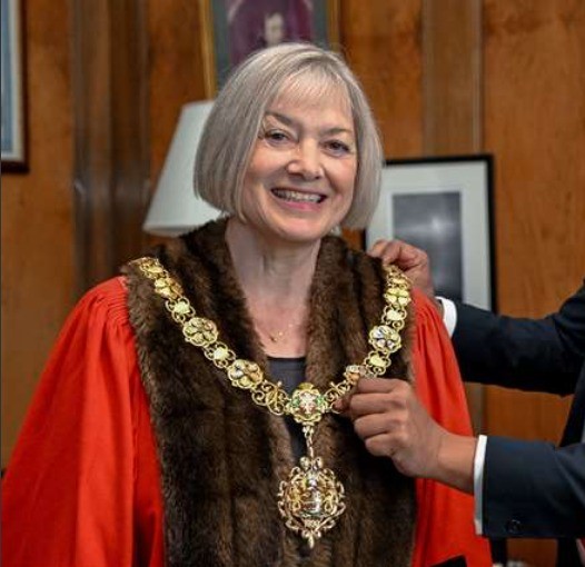 Mayor Dinah Pounds